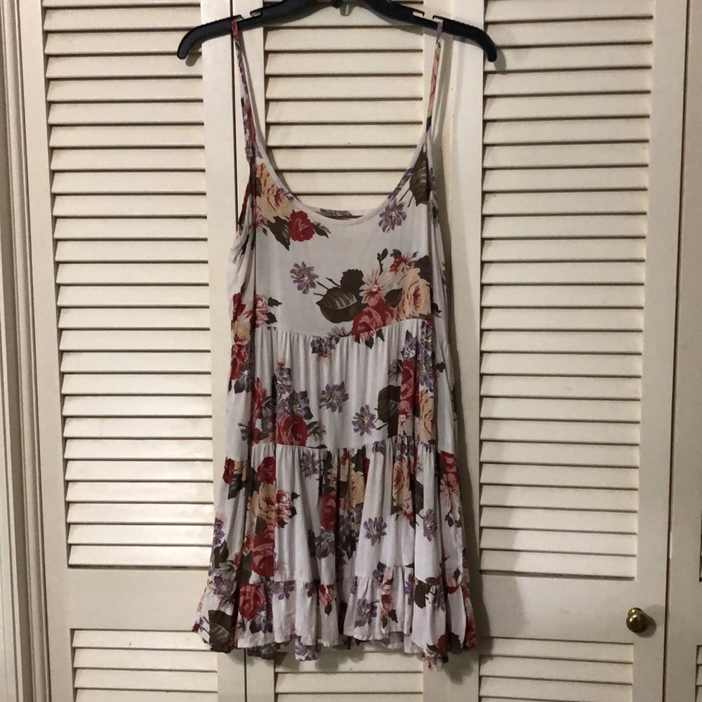 Brandy Melville flowy sundress